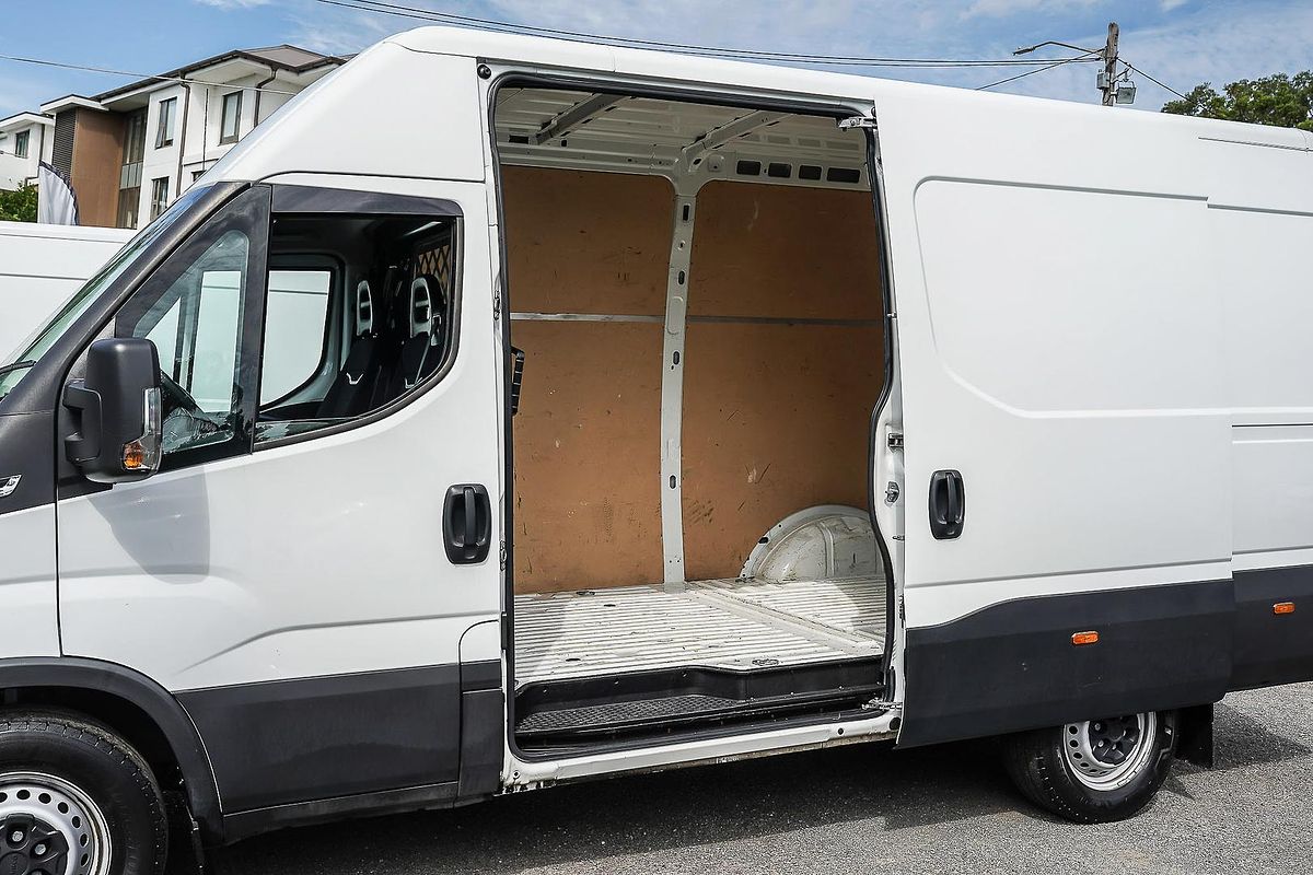 2022 Iveco Daily 35S14V
