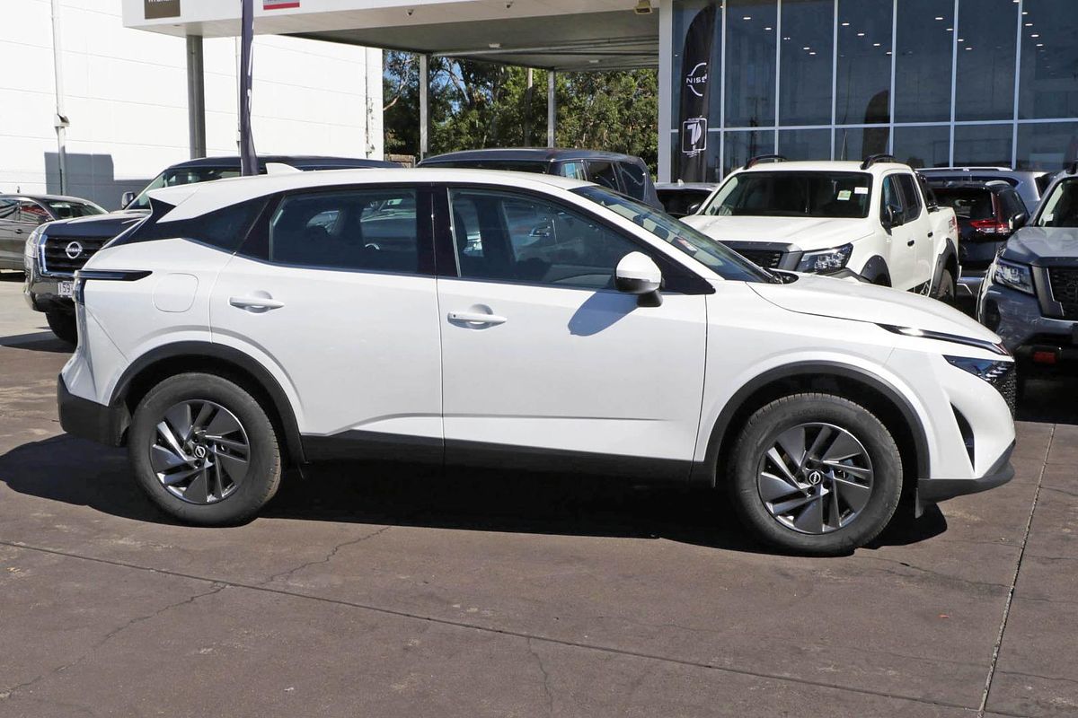 2024 Nissan QASHQAI ST J12