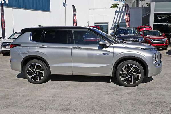 2025 Mitsubishi Outlander PHEV Exceed Tourer ZM
