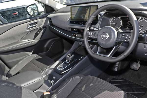 2024 Nissan QASHQAI ST J12