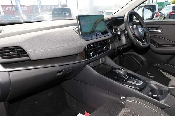 2024 Nissan QASHQAI ST J12