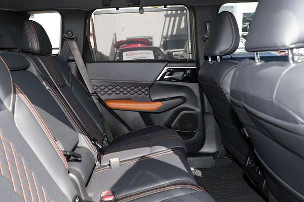 2025 Mitsubishi Outlander PHEV Exceed Tourer ZM