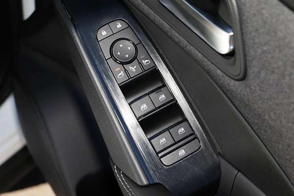 2024 Nissan QASHQAI ST J12