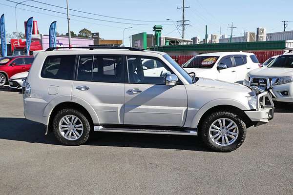 2017 Mitsubishi Pajero GLS NX