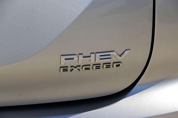 2025 Mitsubishi Outlander PHEV Exceed Tourer ZM