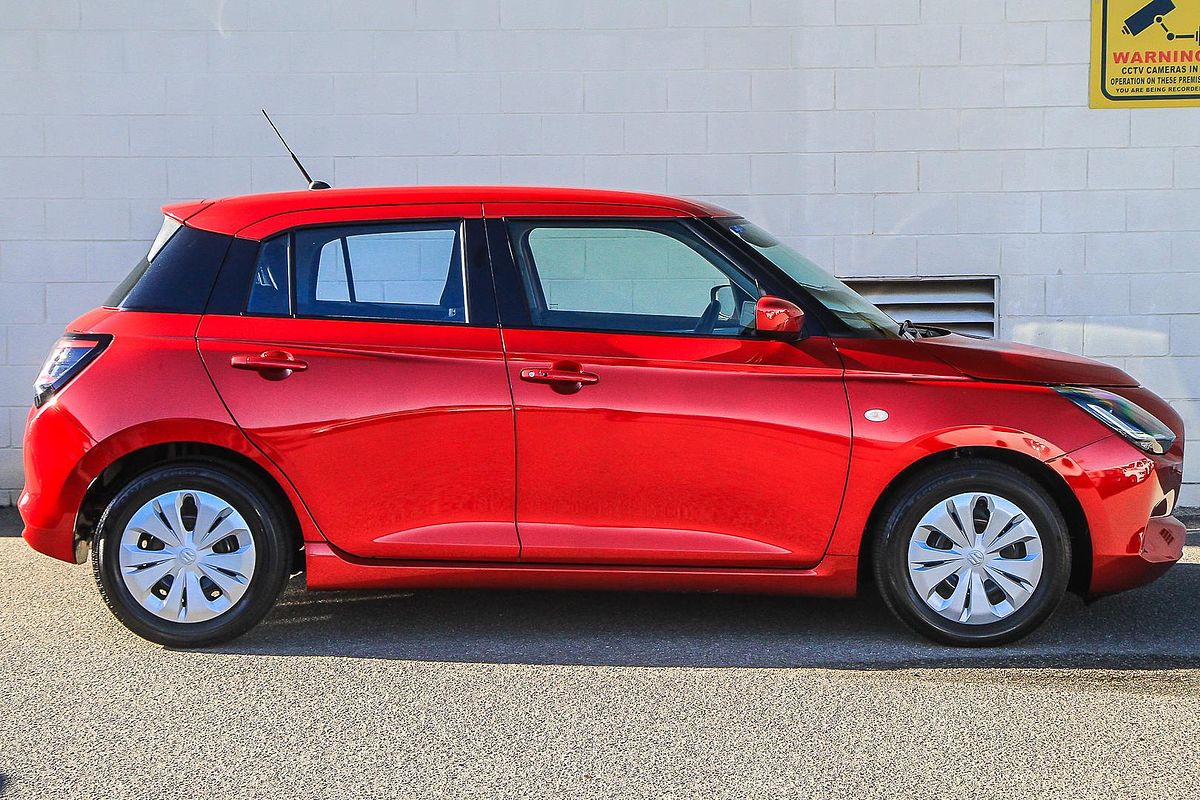 2024 Suzuki Swift Hybrid UZ