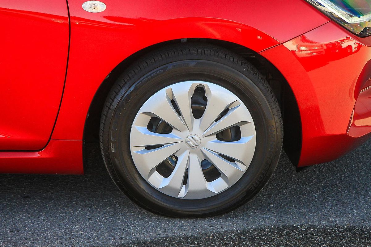 2024 Suzuki Swift Hybrid UZ
