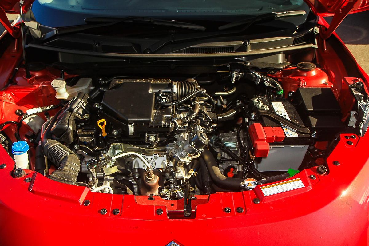 2024 Suzuki Swift Hybrid UZ
