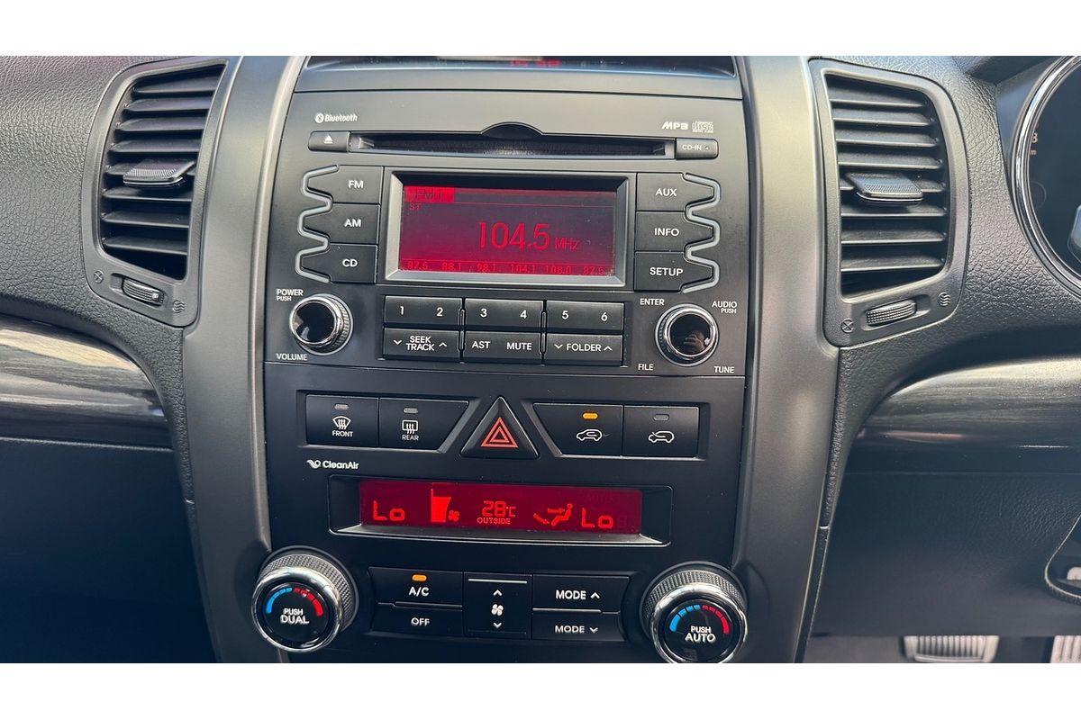2011 Kia Sorento SI (4x2) XM MY12