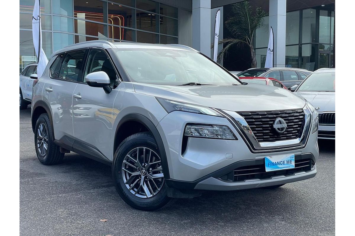2024 Nissan X-TRAIL ST T33