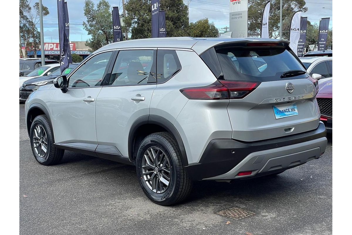 2024 Nissan X-TRAIL ST T33