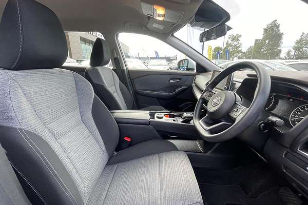 2024 Nissan X-TRAIL ST T33