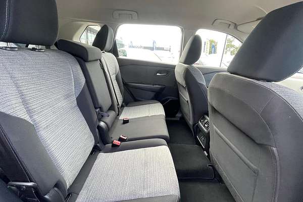 2024 Nissan X-TRAIL ST T33