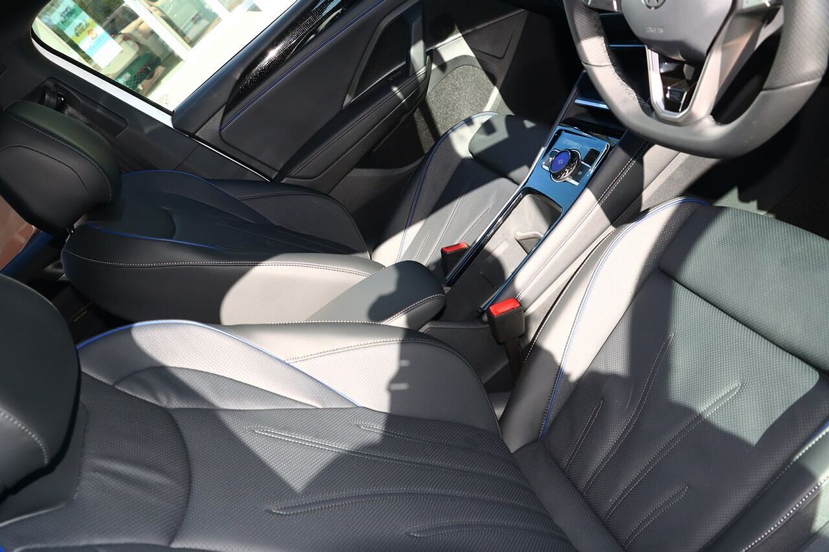 2025 Volkswagen Tiguan 195TSI R-Line CT