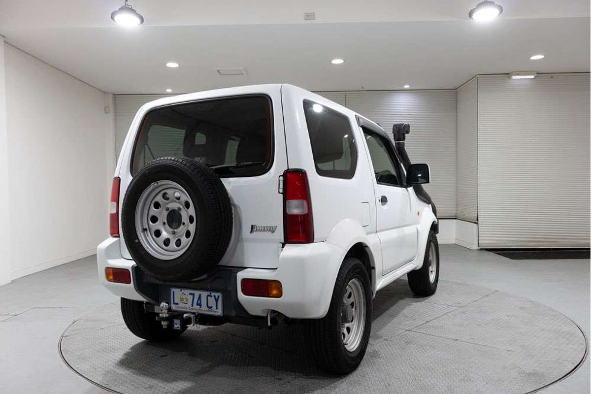 2010 Suzuki Jimny JX SN413 T6