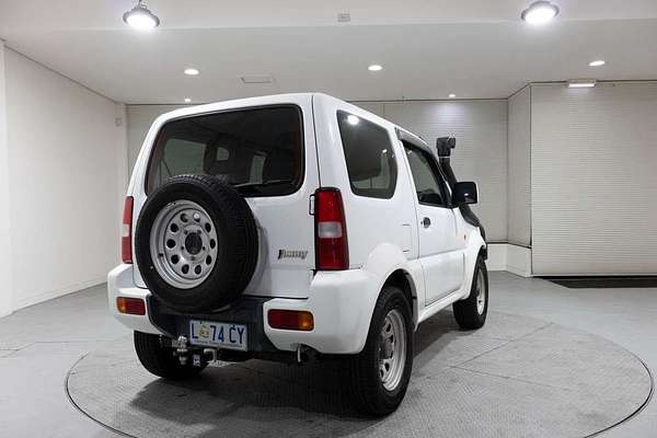 2010 Suzuki Jimny JX SN413 T6
