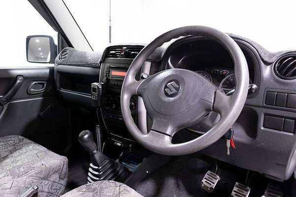 2010 Suzuki Jimny JX SN413 T6