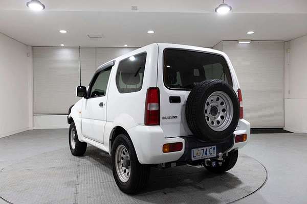 2010 Suzuki Jimny JX SN413 T6