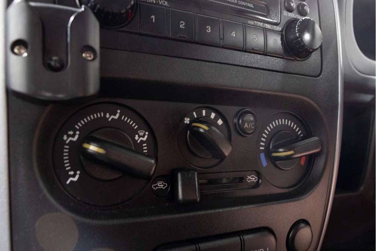 2010 Suzuki Jimny JX SN413 T6