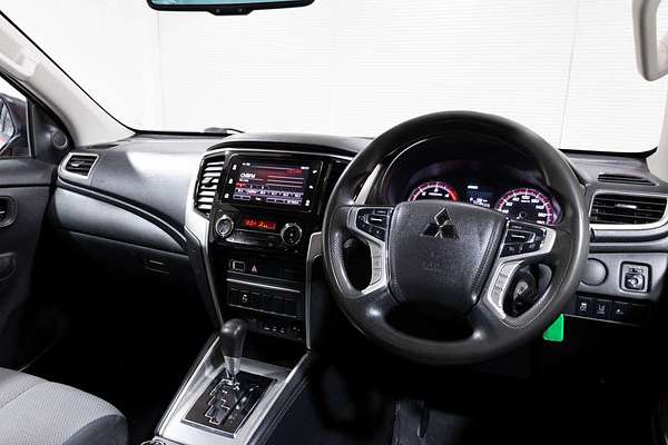 2019 Mitsubishi Triton GLX+ MR 4X4