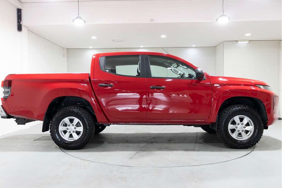 2019 Mitsubishi Triton GLX+ MR 4X4