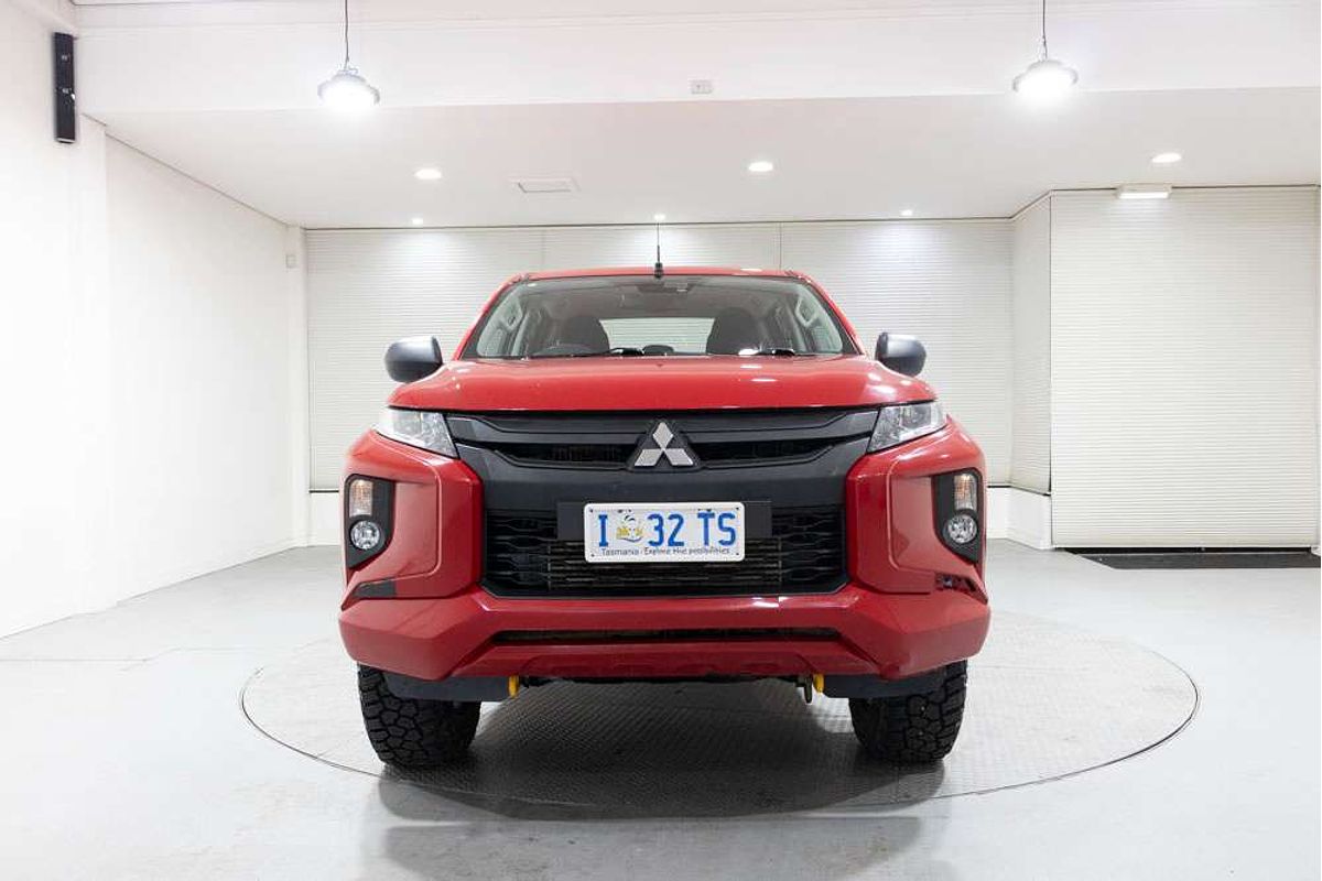 2019 Mitsubishi MR Triton GLX+ 2.4L D 6A/T 4X4 DC PU