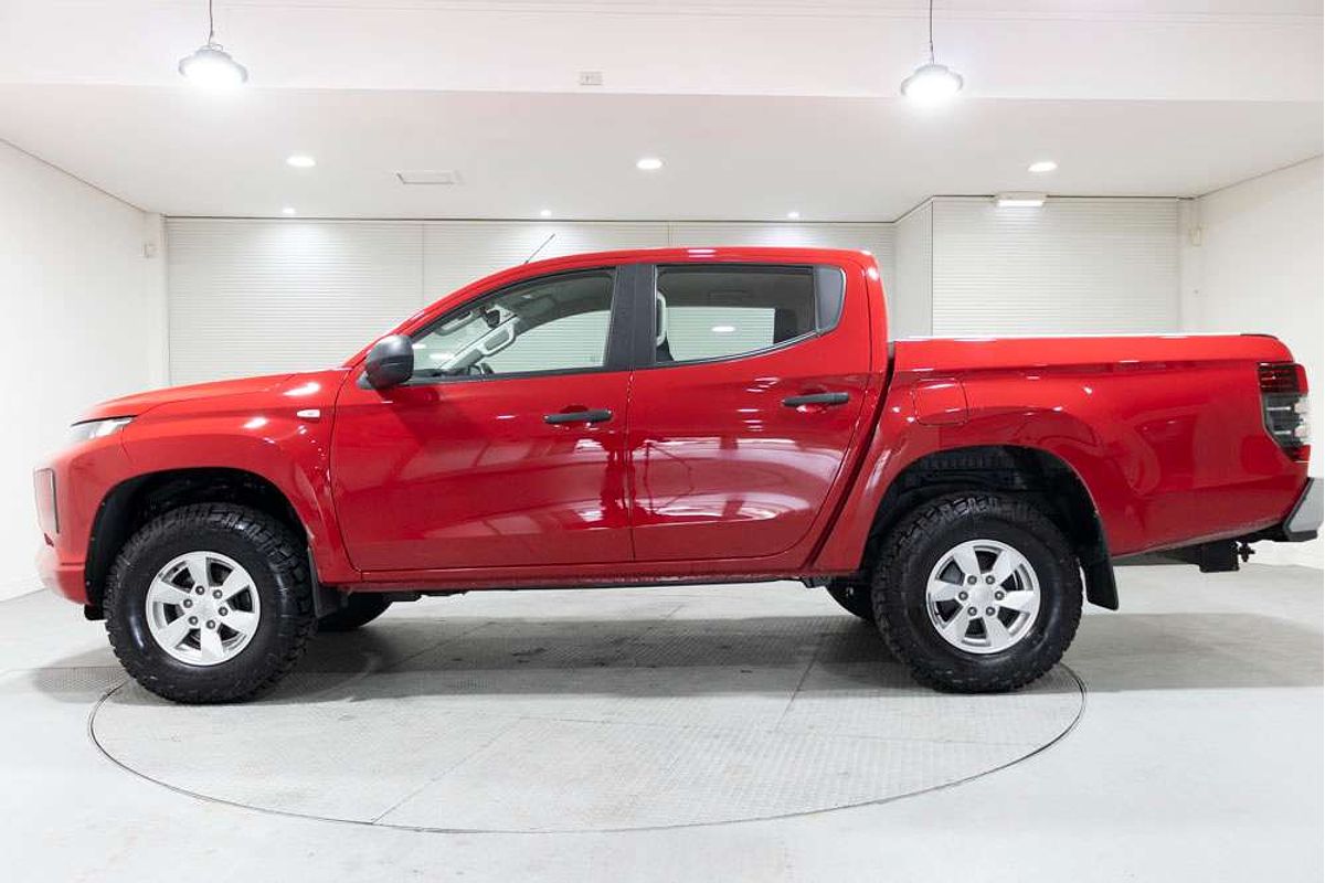 2019 Mitsubishi Triton GLX+ MR 4X4