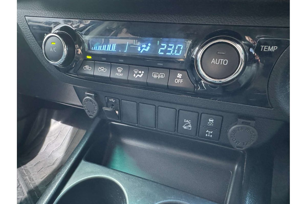 2021 Toyota Hilux SR5 GUN126R 4X4