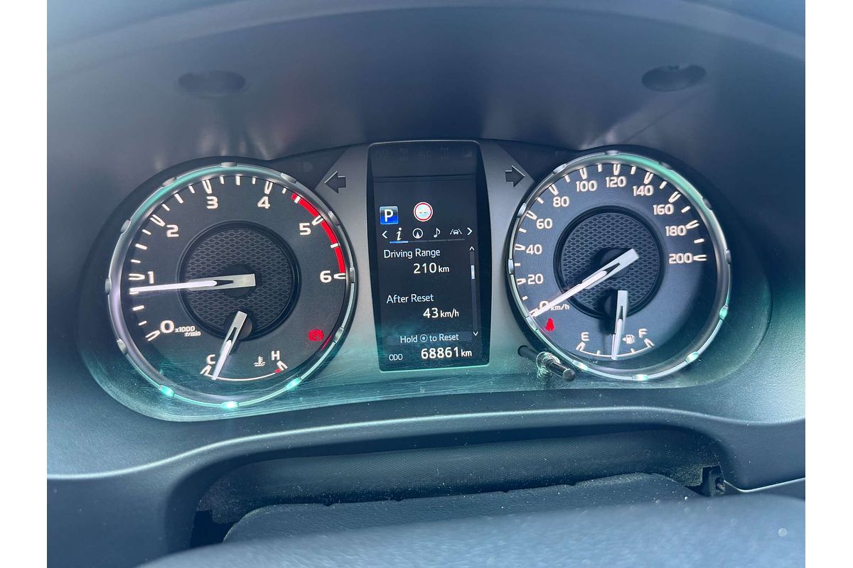 2021 Toyota Hilux SR5 GUN126R 4X4