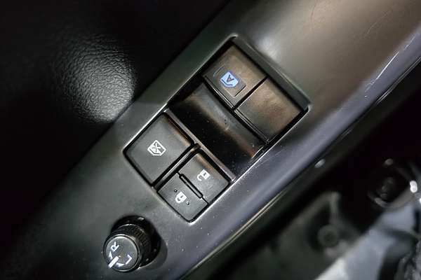 2019 Toyota Hilux SR GUN126R 4X4