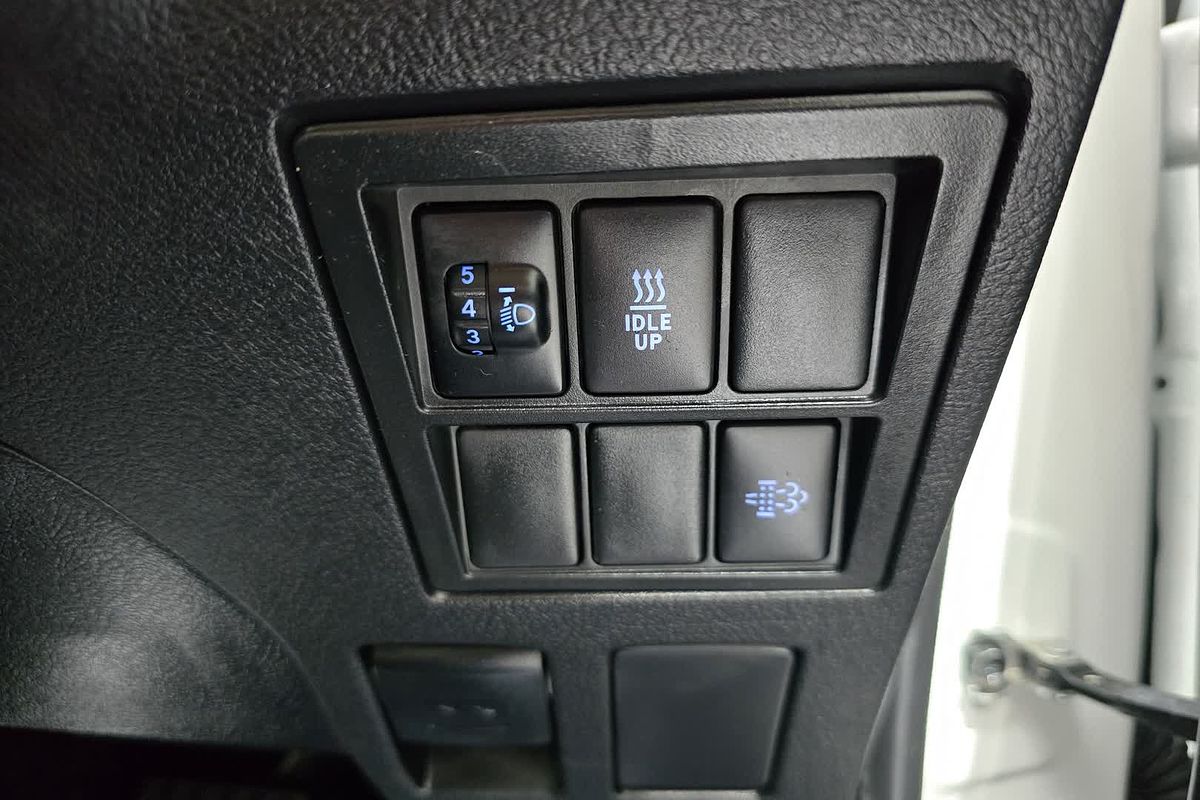 2019 Toyota Hilux SR GUN126R 4X4