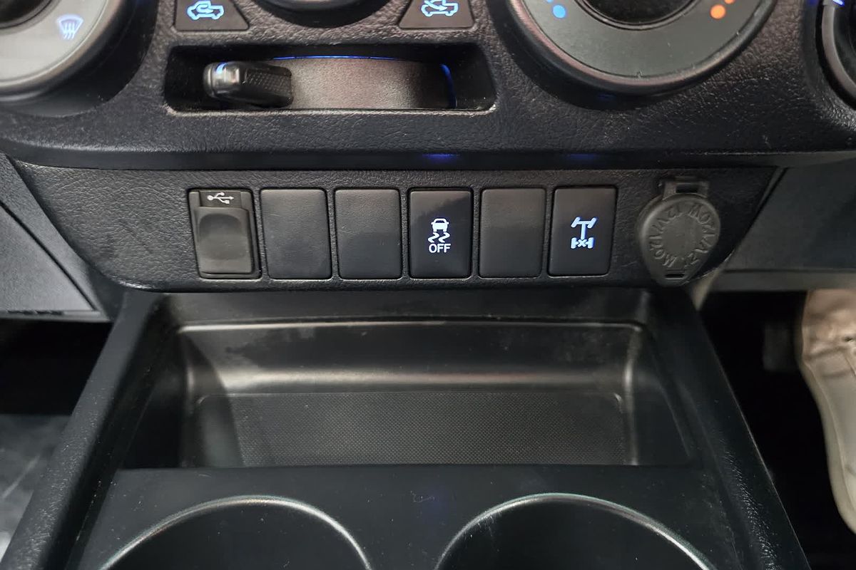 2019 Toyota Hilux SR GUN126R 4X4