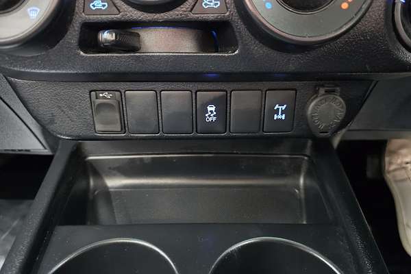 2019 Toyota Hilux SR GUN126R 4X4
