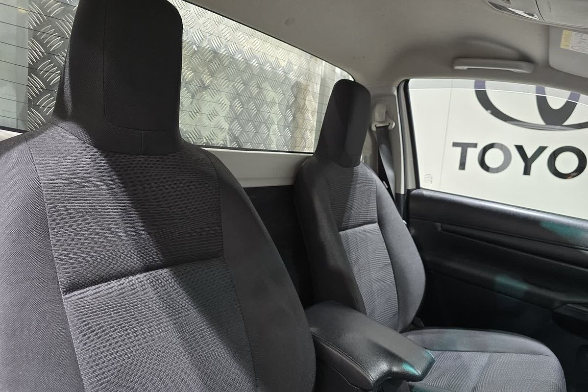 2019 Toyota Hilux SR GUN126R 4X4