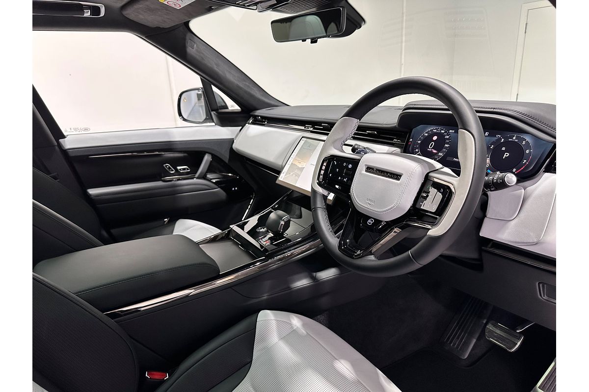 2024 Land Rover Range Rover Sport P635 SV Edition One L461