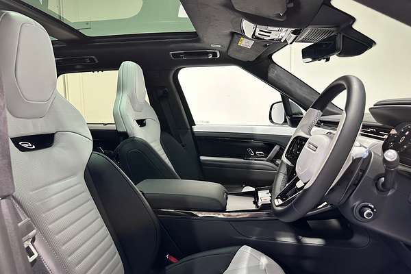2024 Land Rover Range Rover Sport P635 SV Edition One L461