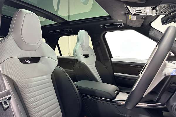 2024 Land Rover Range Rover Sport P635 SV Edition One L461