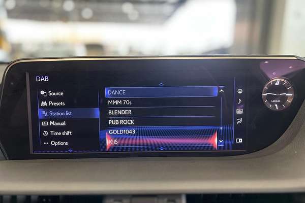 2020 Lexus ES ES300h Sports Luxury AXZH10R