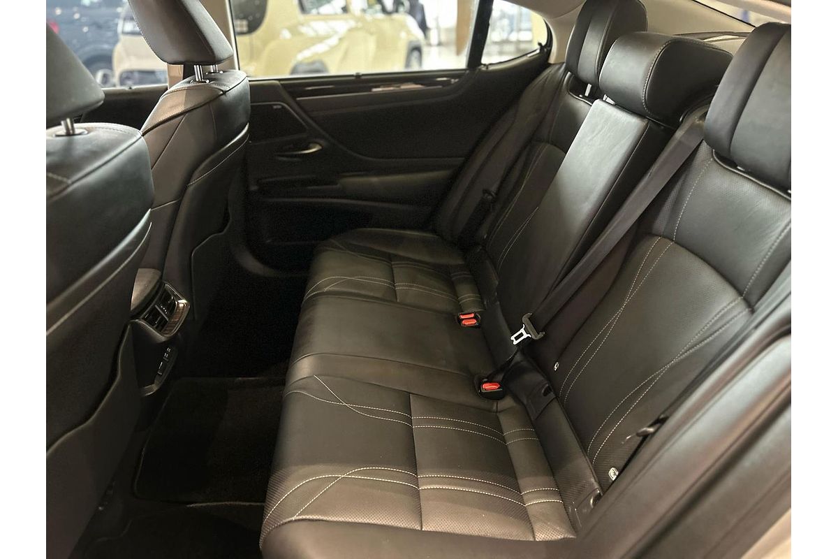2020 Lexus ES ES300h Sports Luxury AXZH10R