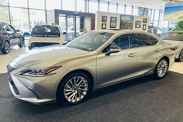 2020 Lexus ES ES300h Sports Luxury AXZH10R
