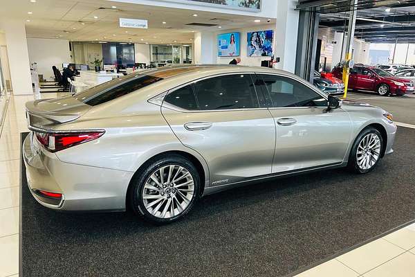2020 Lexus ES ES300h Sports Luxury AXZH10R