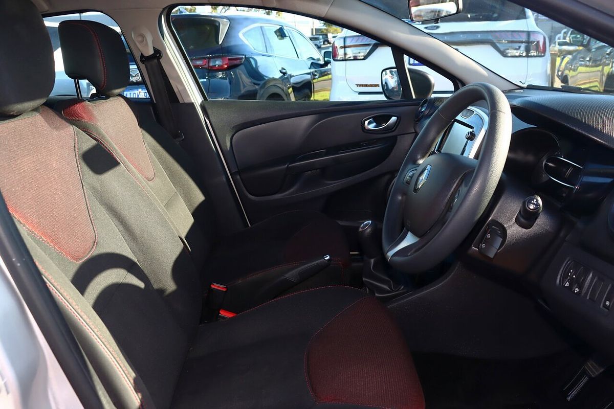 2016 Renault Clio Authentique IV B98