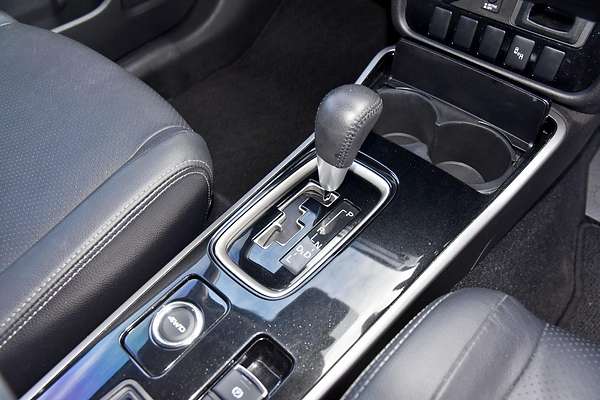 2017 Mitsubishi Outlander Exceed ZK