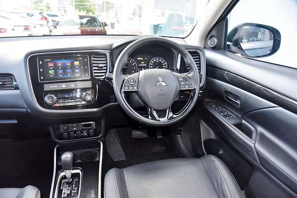 2017 Mitsubishi Outlander Exceed ZK