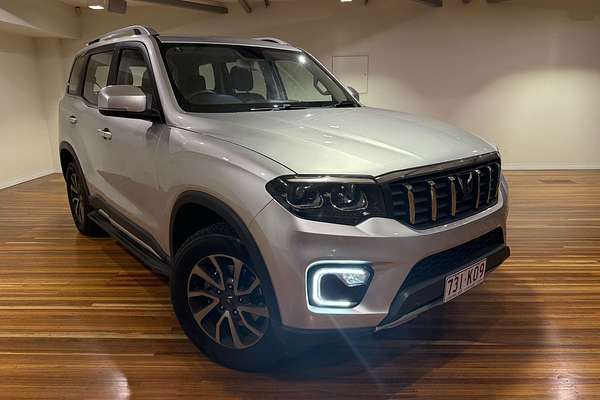 2023 Mahindra Scorpio Z8