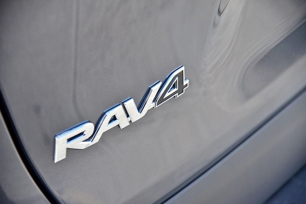 2024 Toyota RAV4 Cruiser AXAH54R