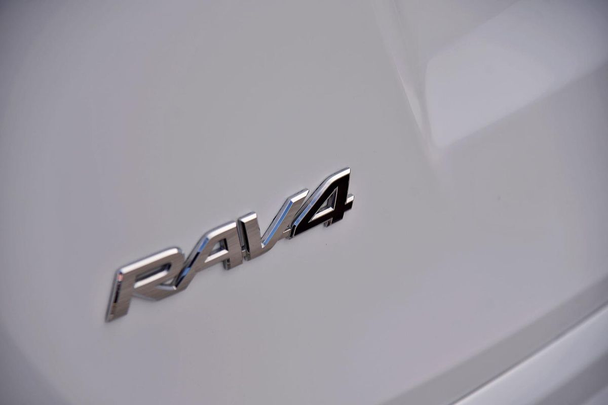 2017 Toyota RAV4 GX ZSA42R