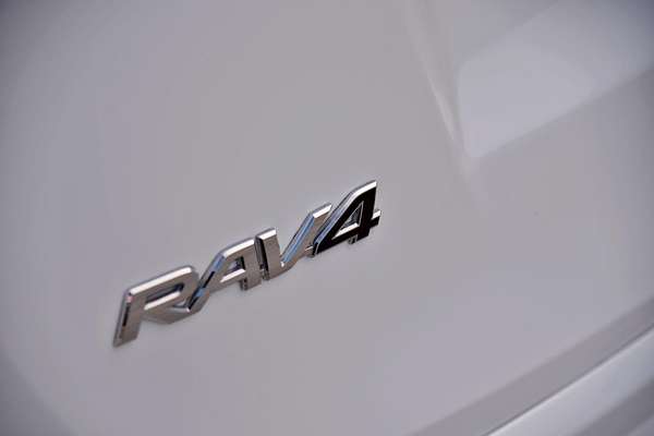 2017 Toyota RAV4 GX ZSA42R