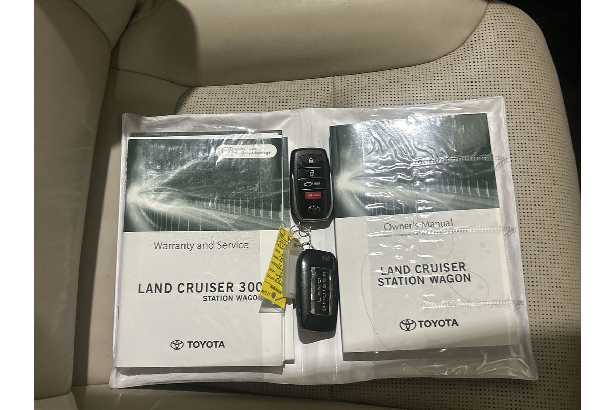 2022 Toyota Landcruiser Sahara ZX FJA300R
