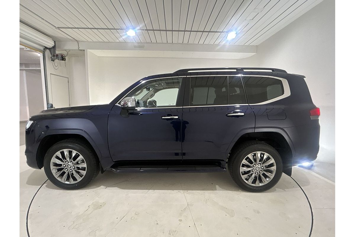 2022 Toyota Landcruiser Sahara ZX FJA300R